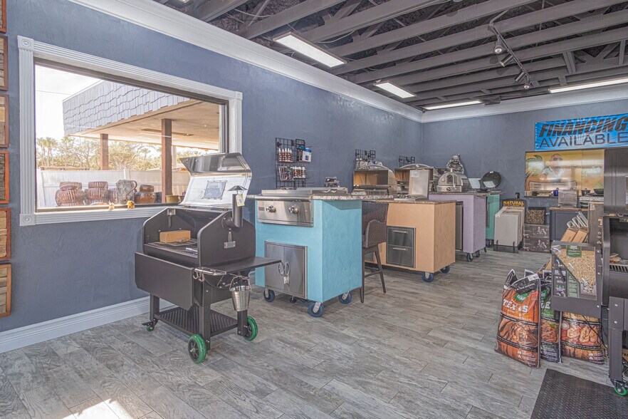 More Photos Of 2036 S Ridgewood Ave, Daytona Beach Medical For Sale