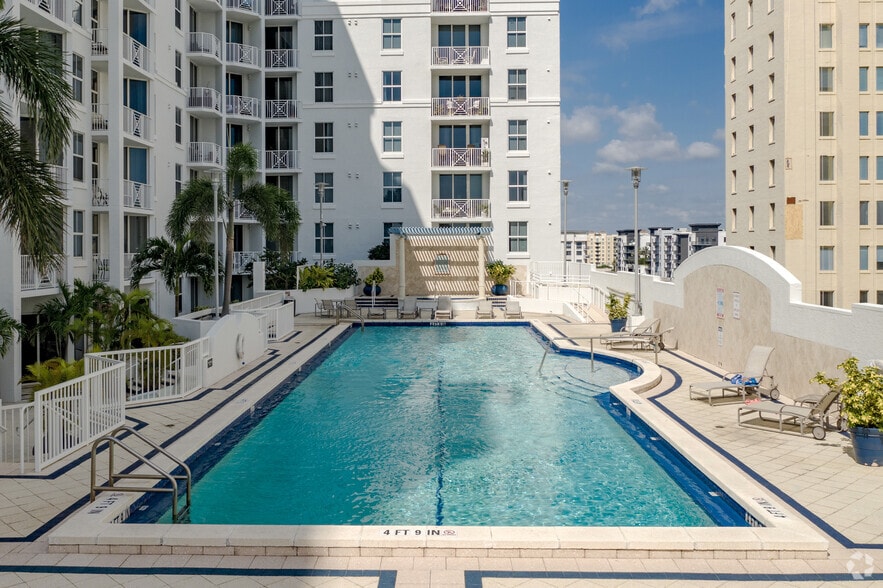 More Photos Of 255 Evernia St, West Palm Beach Apartments For Sale