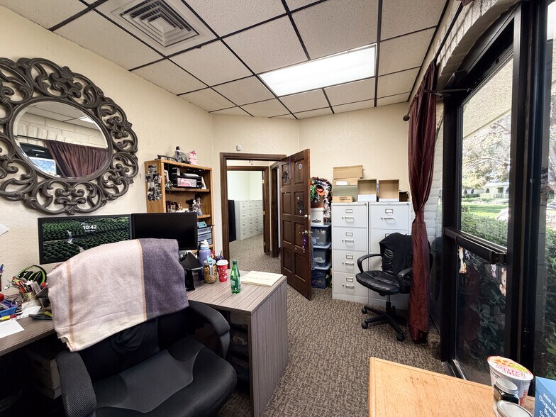 More Photos Of 601 S Rancho Dr, Las Vegas Medical For Sale