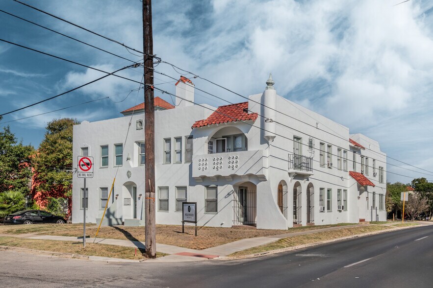 More Photos Of 403 W Hollywood Ave, San Antonio Apartments For Sale