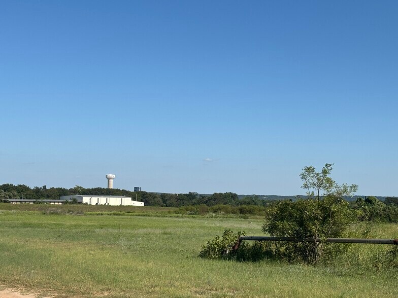 More Photos Of US-77, Thackerville Land For Sale