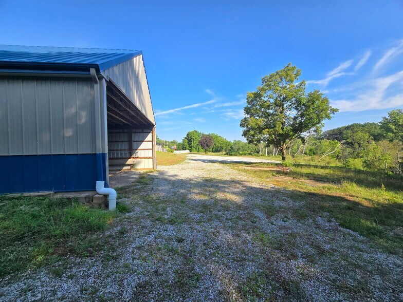 More Photos Of 3113 Mogadore Rd, Akron Warehouse For Sale