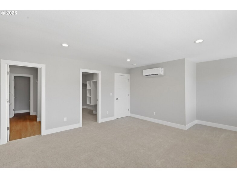 More Photos Of 4011 SW Royal Ave, Gresham Specialty For Sale