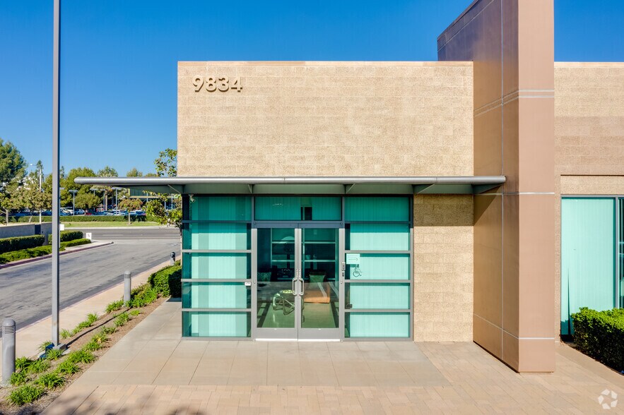 More Photos Of 9834 Research Dr, Irvine Loft Creative Space For Lease