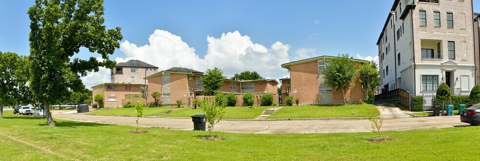 Primary Photo Of 3834-3838 Glen Arbor Dr, Houston Apartments For Sale