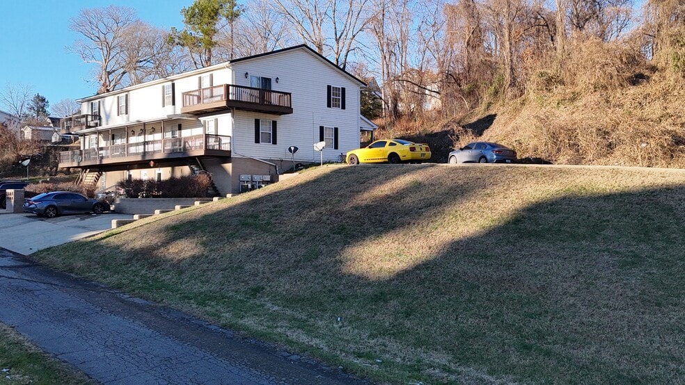 More Photos Of 751 Hunt St, Ashland Apartments For Sale