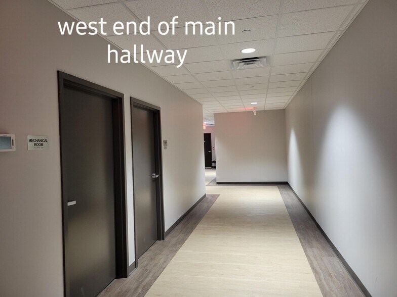 More Photos Of 118 W Edison Rd, Mishawaka Medical For Lease