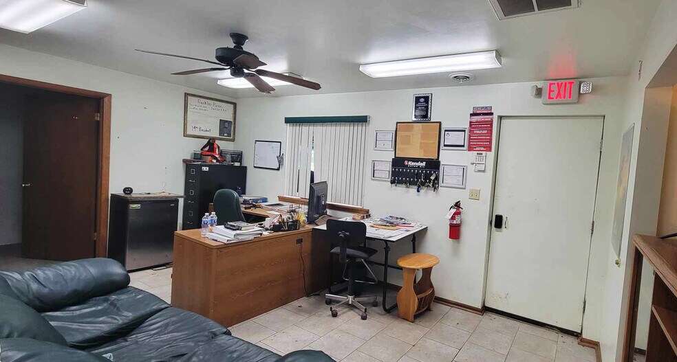 More Photos Of 3059 W Mount Morris Rd, Mount Morris Flex For Sale