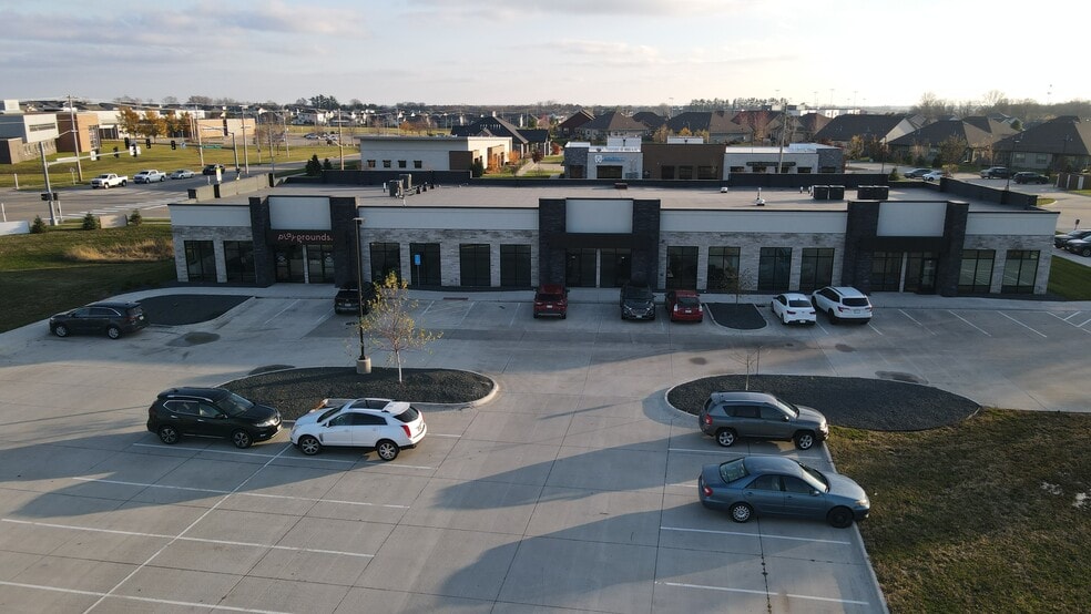 More Photos Of 295 SE Westown Pky, Waukee General Retail For Lease