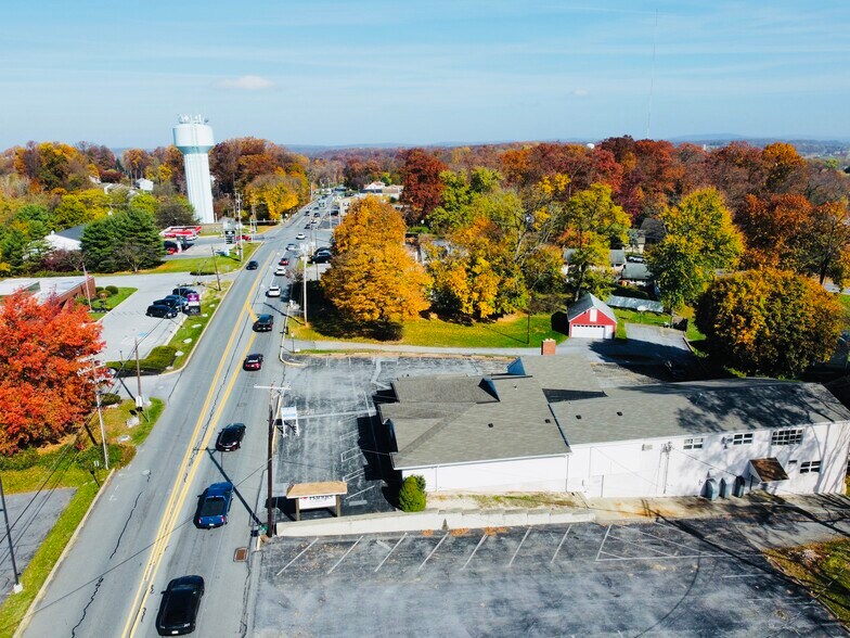 More Photos Of 915 N Hanover St, Elizabethtown Medical For Sale