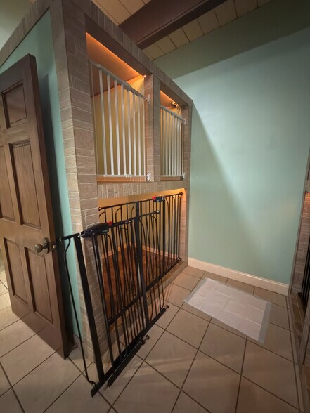 More Photos Of 1334 13th St, Columbus Freestanding For Lease