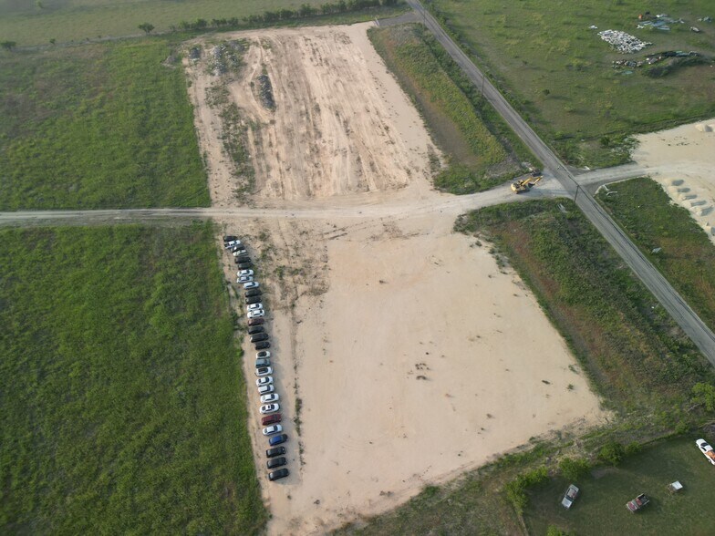 More Photos Of 1001 Rohde Road, Kyle Land For Lease