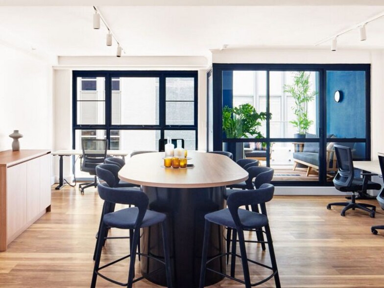 Primary Photo Of 3-5 Hosking Pl, Sydney Apartments For Lease