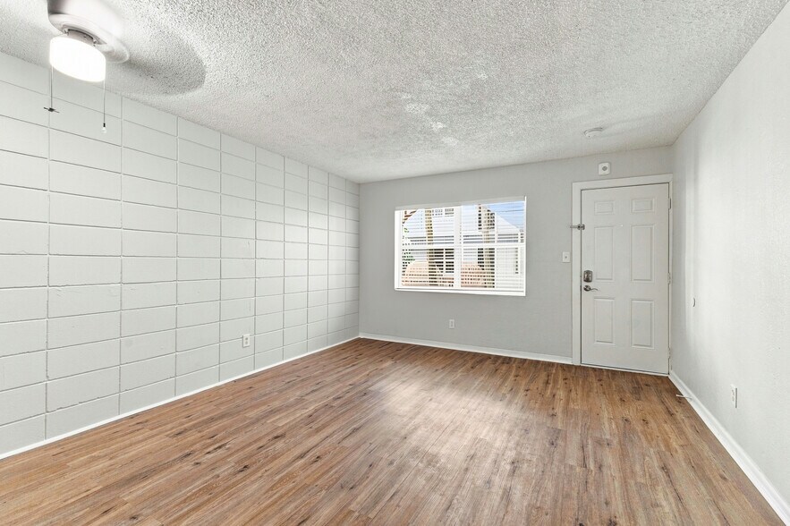 More Photos Of 425 2nd St N, Saint Petersburg Apartments For Sale