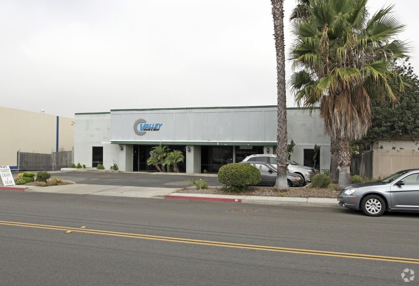 More Photos Of 1050 Linda Vista Dr, San Marcos Manufacturing For Lease