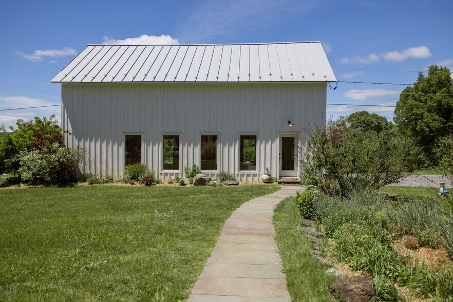 More Photos Of 3050 US-209, Kingston Lodge Meeting Hall For Sale