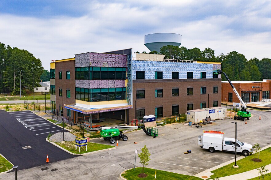 More Photos Of 15545 Cosby Rd, Chesterfield Medical For Lease