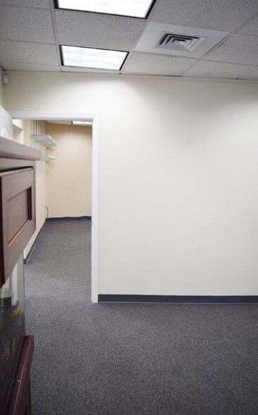 More Photos Of 3351 Park Ave, Wantagh Office For Lease