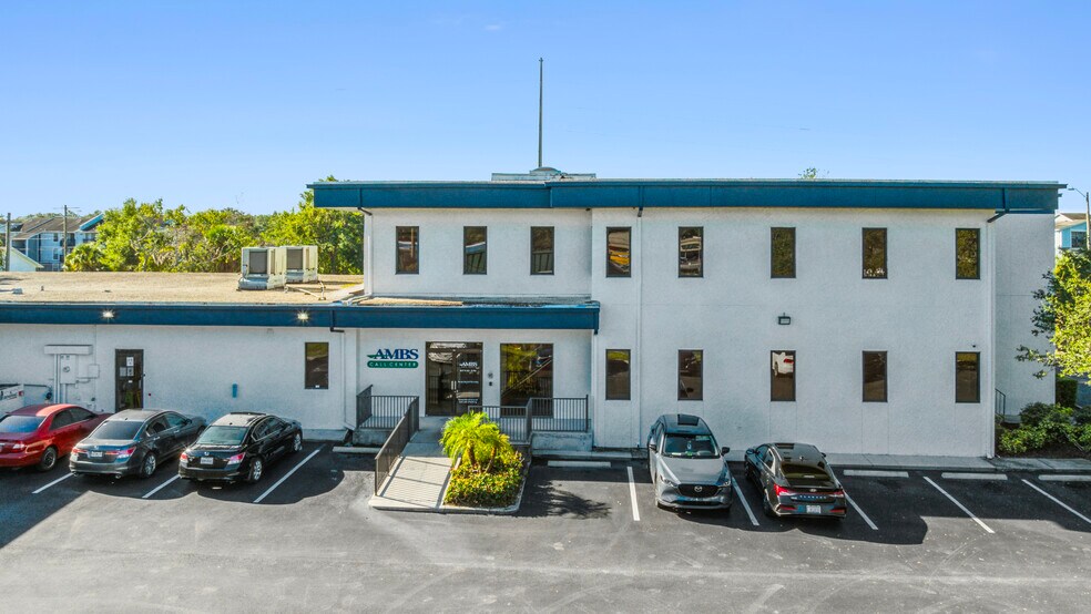 More Photos Of 11602 N 51st St, Tampa Office For Sale