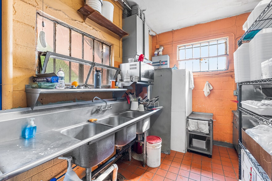 More Photos Of 2243 Arctic Ave, Atlantic City Storefront Retail Residential For Sale