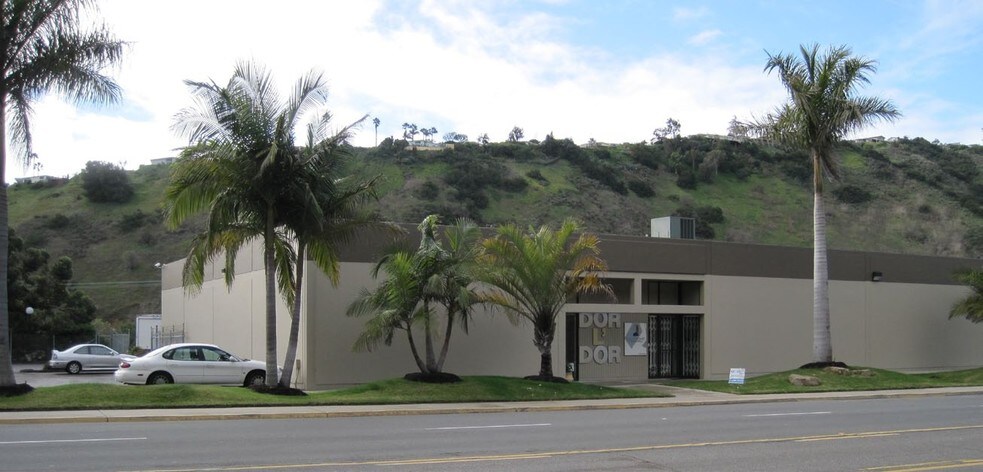 More Photos Of 4170 Morena Blvd, San Diego Warehouse For Lease