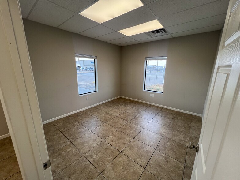 More Photos Of 6407 S County Road 1273, Midland Warehouse For Lease