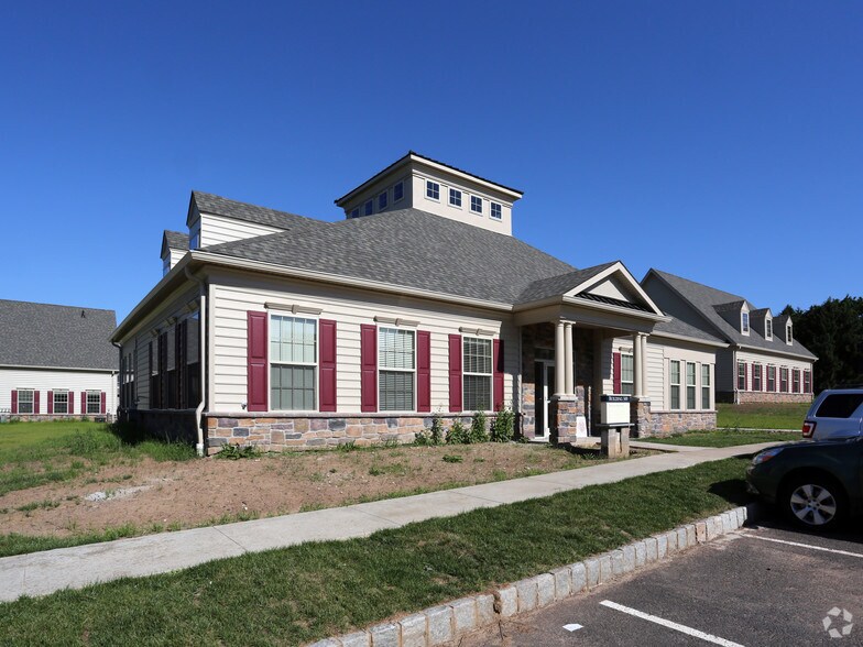 More Photos Of 2325 Heritage Center Dr, Furlong Unknown For Lease