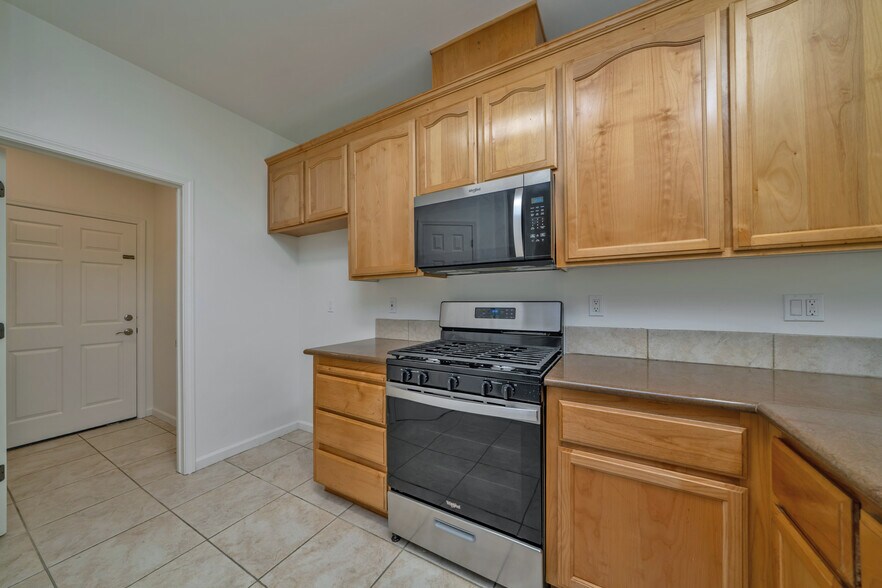 More Photos Of 3155 Navion Ct, Cameron Park Apartments For Sale