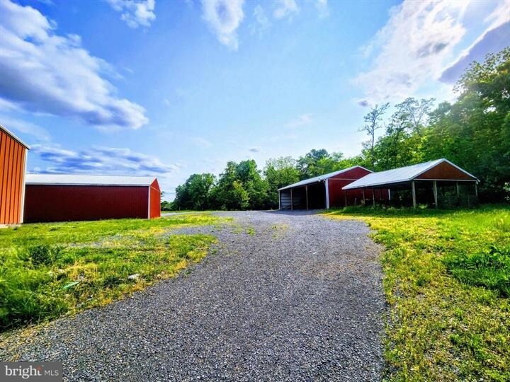 More Photos Of 215 Burkharts ln, Martinsburg Flex For Lease