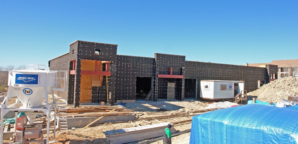 More Photos Of 6116 Oakbend Trl, Fort Worth Medical For Lease