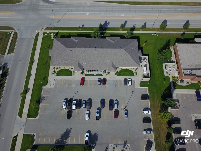More Photos Of 4165 30th Ave S, Fargo Office For Lease