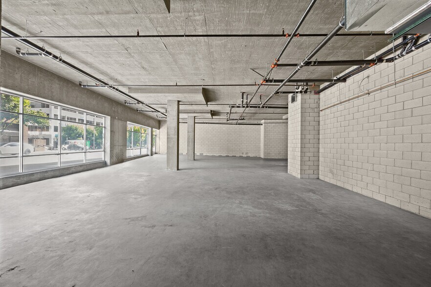 More Photos Of 119 S Los Robles Ave, Pasadena Apartments For Lease