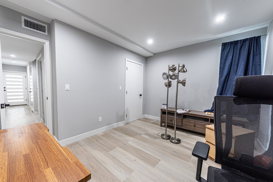 More Photos Of 2223 S Highland Ave, Los Angeles Apartments For Sale