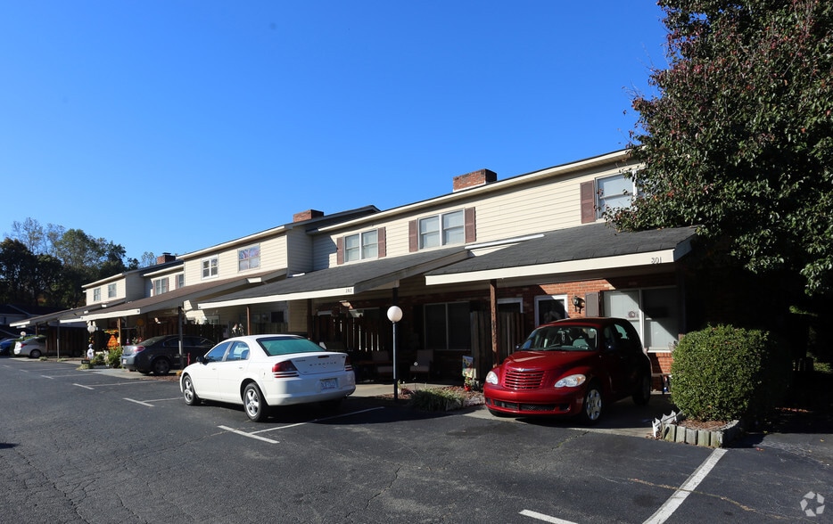 More Photos Of 000 Timberline Cir SE, Winston-Salem Apartments For Sale