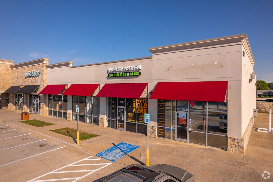 More Photos Of 931-941 FM 1821 N, Mineral Wells Unknown For Lease