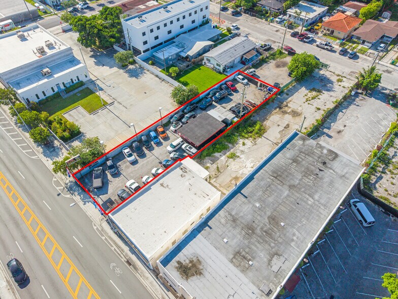 More Photos Of 2548 NW 36th St, Miami Auto Dealership For Lease