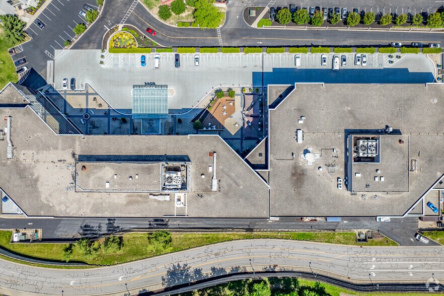 More Photos Of 8044 Montgomery Rd, Cincinnati Coworking Space