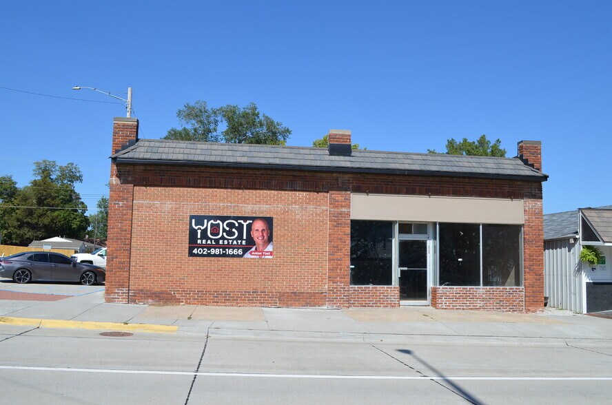 Primary Photo Of 100 E Main St, Murray Freestanding For Sale