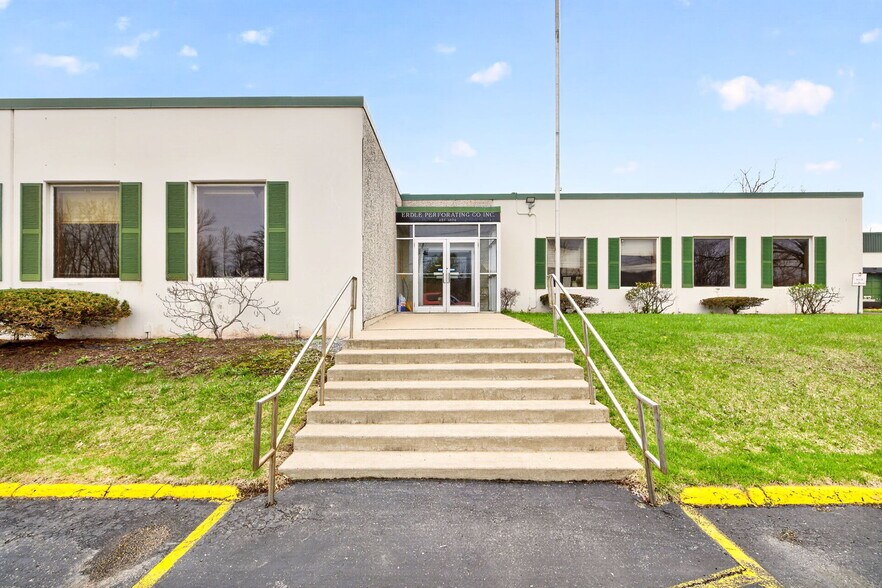 More Photos Of 100 Pixley Industrial Pky, Rochester Manufacturing For Sale