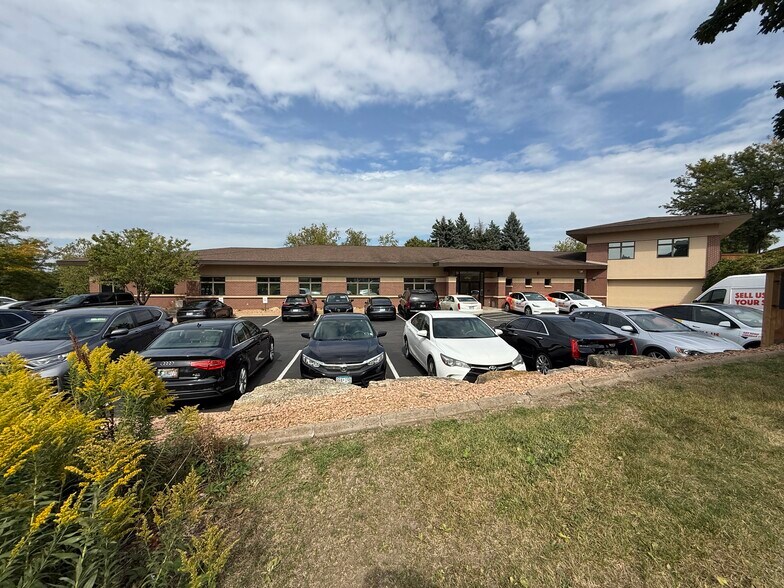 Primary Photo Of 181 S River Ridge Cir, Burnsville Office For Sale