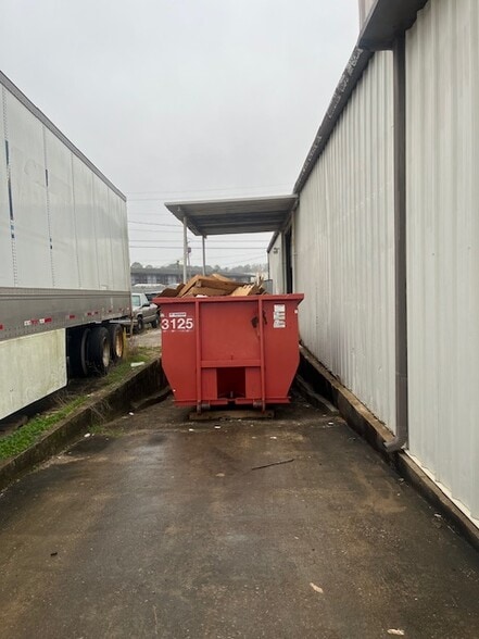 More Photos Of 1009 Putman Dr NW, Huntsville Warehouse For Lease