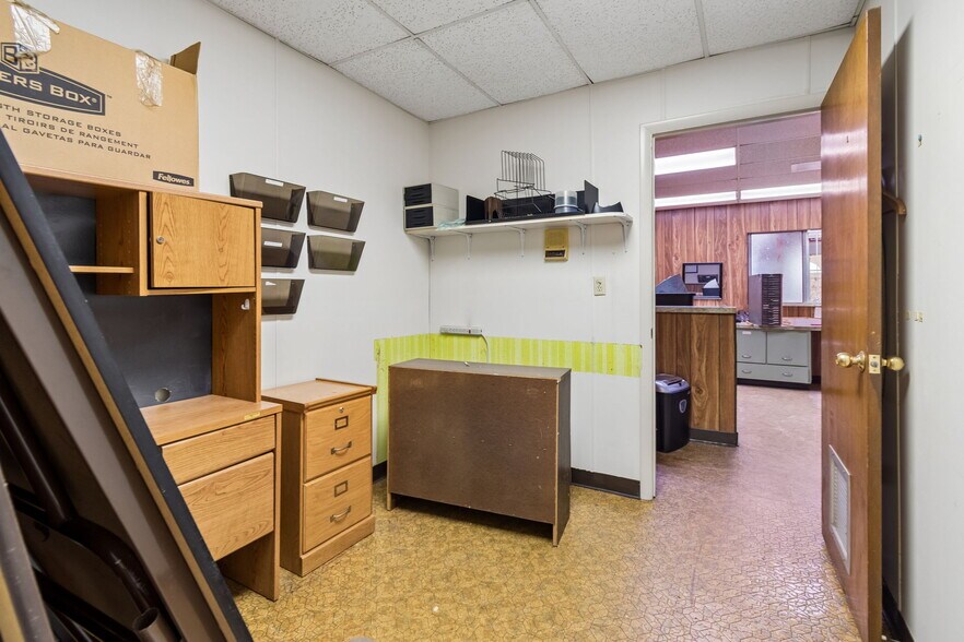 More Photos Of 1401 9th Ave N, Saint Petersburg Medical For Sale