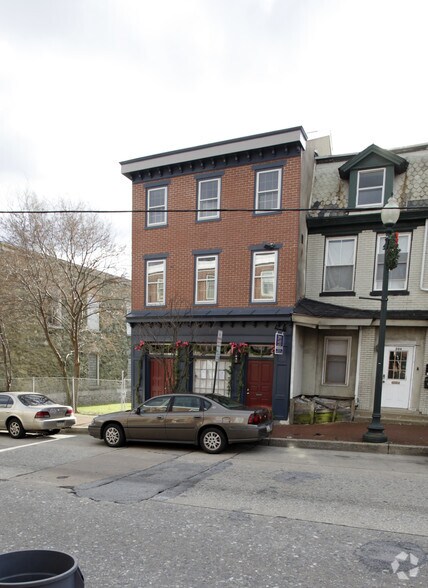 More Photos Of 208-210 E Market St, West Chester Office Residential For Sale