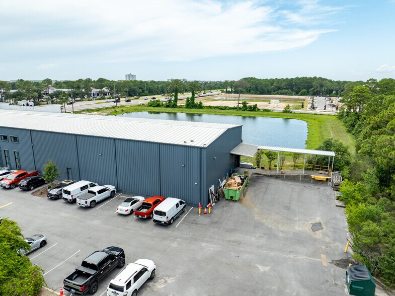 More Photos Of 12870 US Hwy 98, Miramar Beach Showroom For Sale