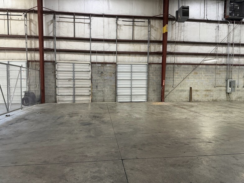 More Photos Of 9057 Northfield Dr, Fort Mill Manufacturing For Lease
