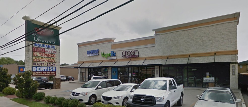 More Photos Of 5506 Bellaire Blvd, Houston Unknown For Lease