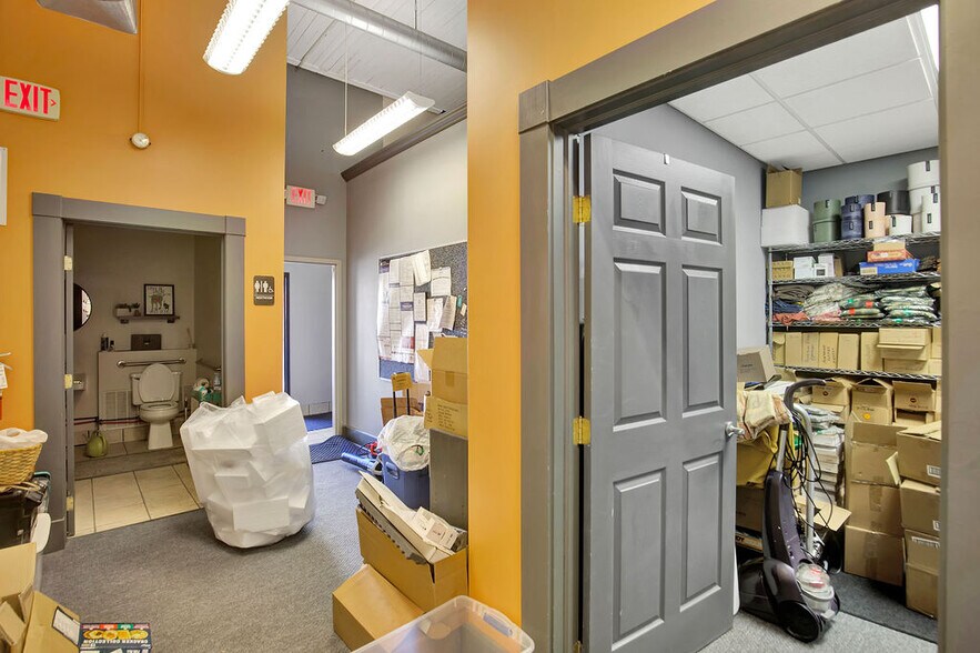 More Photos Of 57 N Sandusky St, Delaware Storefront Retail Office For Sale