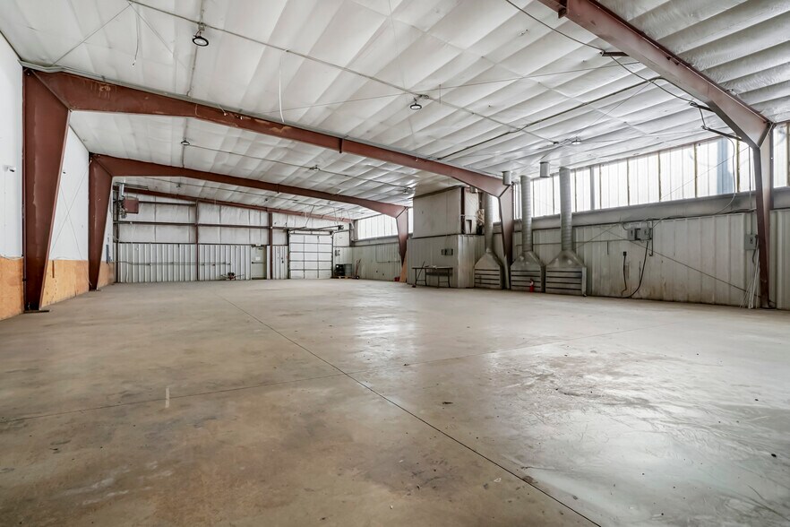 More Photos Of 5745 Monaco St, Commerce City Warehouse For Lease