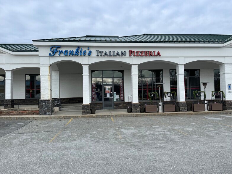 More Photos Of 1051 Ten Rod Rd, North Kingstown General Retail For Lease