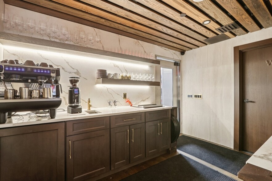 More Photos Of 378 George St, New Brunswick Storefront Retail Residential For Sale